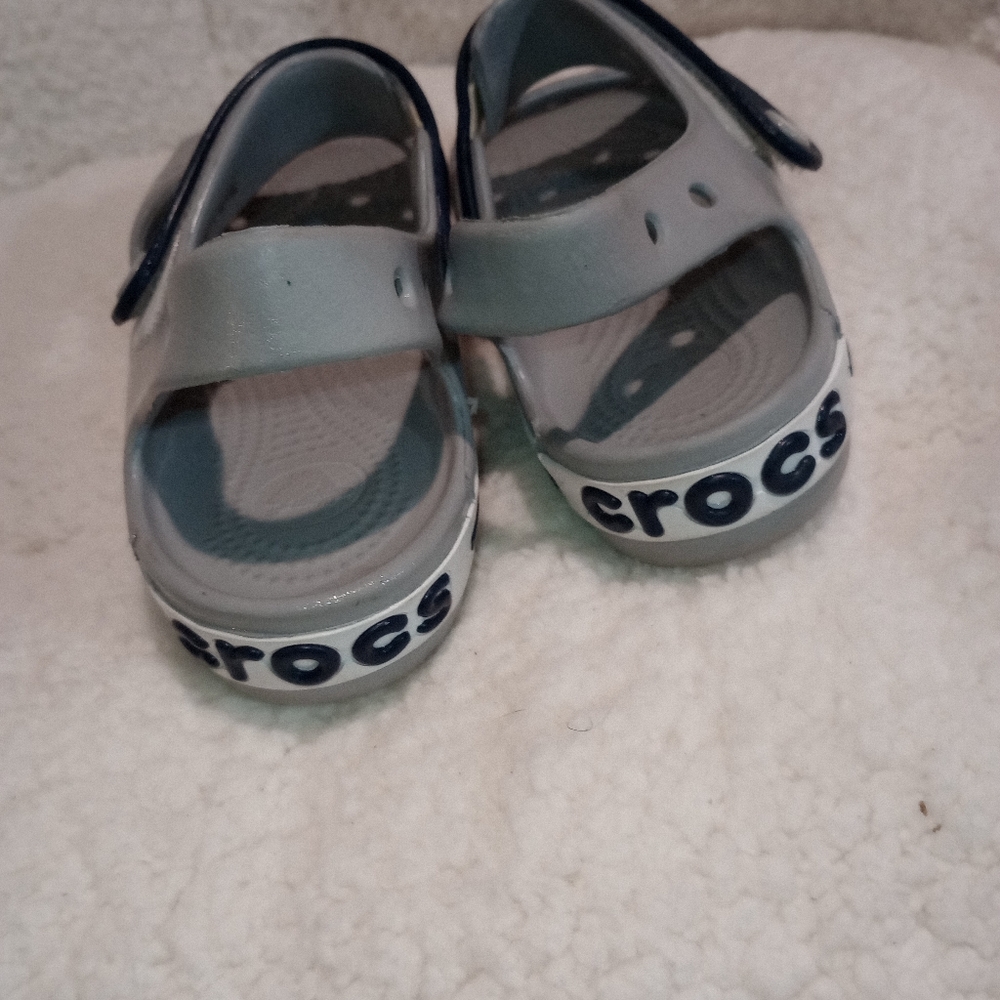 Crocs - Picture 3 of 4